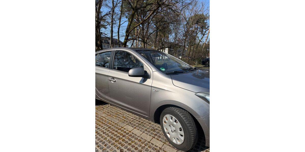 Hyundai i20 168.000 km 2.000 &euro; Hanau 63457