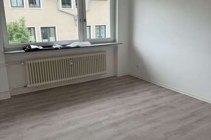 Wohnung Frankfurt Rödelheim - 2 Zimmer, 41 m&sup2;, 770&euro; | Angebot:26056818