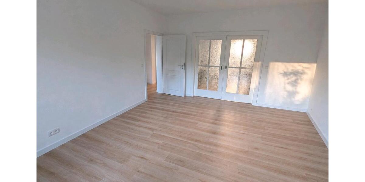 Etagenwohnung Frankfurt am Main Ginnheim - 3 Zimmer, 90 m&sup2;, 1.485&euro; | Angebot:26537438