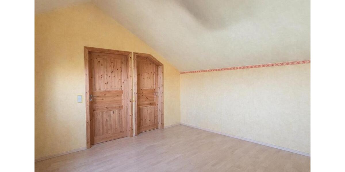 Maisonettenwohnung Dietzenbach - 4.5 Zimmer, 138 m&sup2;, 1.500&euro; | Angebot:25806101