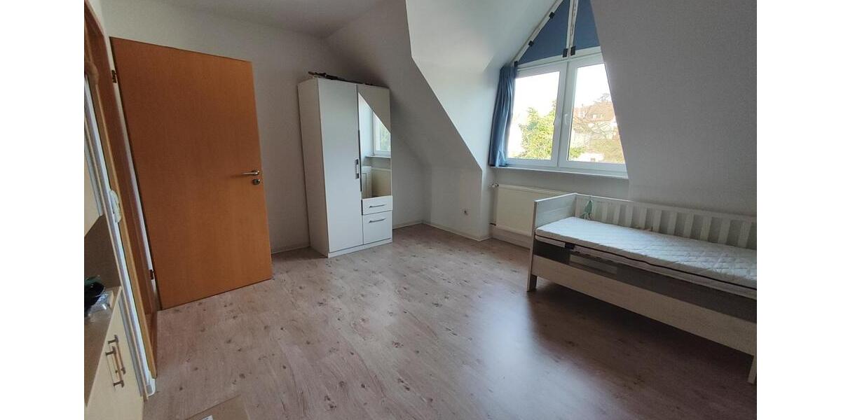 Dachgeschoßwohnung Schöllkrippen - 3 Zimmer, 80 m&sup2;, 840&euro; | Angebot:24379475