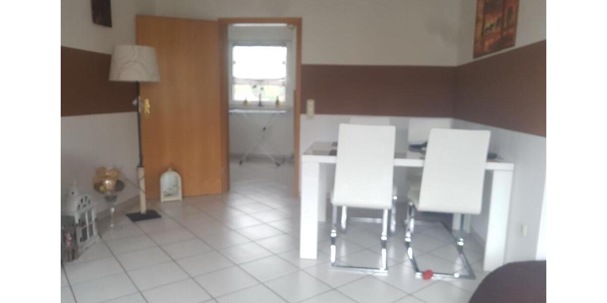 Dachgeschoßwohnung Nidderau - 3 Zimmer, 86 m&sup2;, 900&euro; | Angebot:25224584