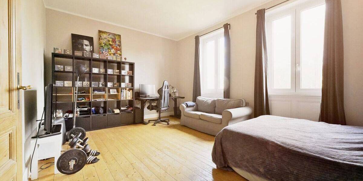 Mehrfamilienhaus, Wohnhaus Frankfurt am Main Seckbach - 6 Zimmer, 242 m&sup2;, 1.100.000&euro; | Angebot:26139136