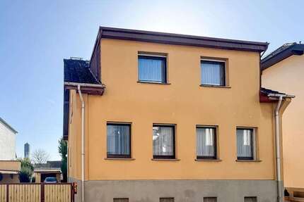 Haus Schwalbach - 7 Zimmer, 136 m&sup2;, 499.000&euro; | Angebot:25510387