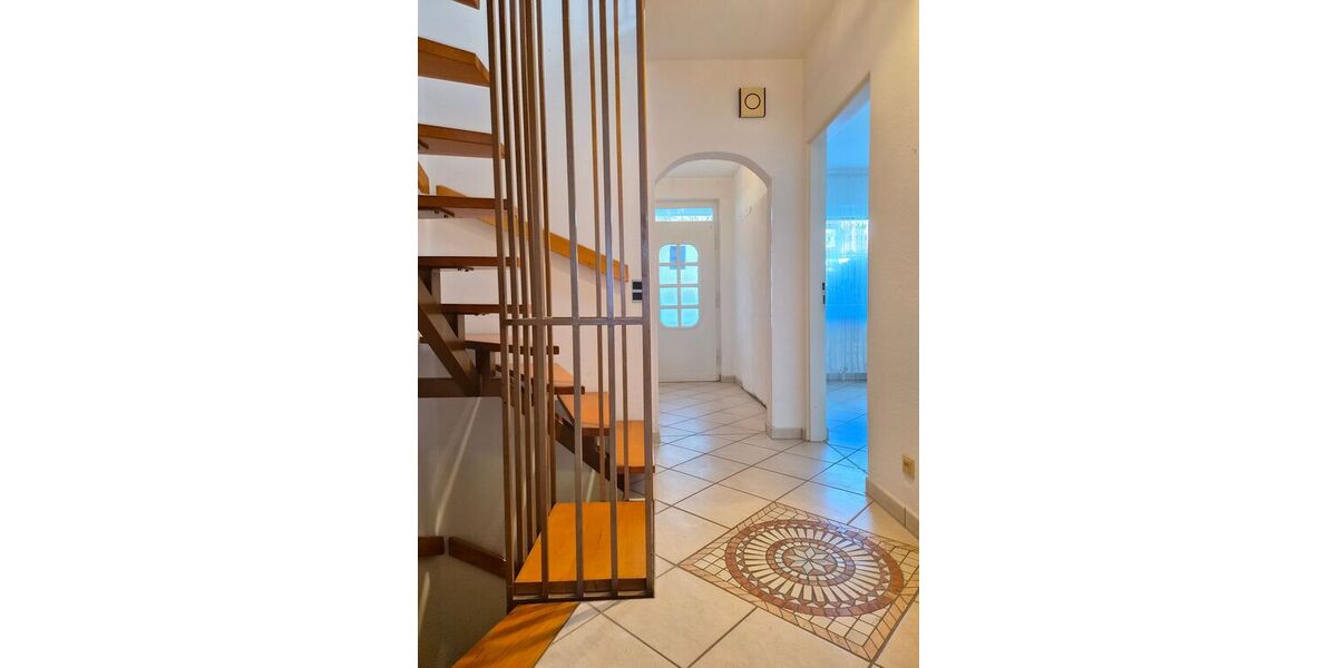 Reiheneckhaus mit Wintergarten in Schwalbach am Taunus - Einfamilienhaus Schwalbach am Taunus | Angebot:26986069