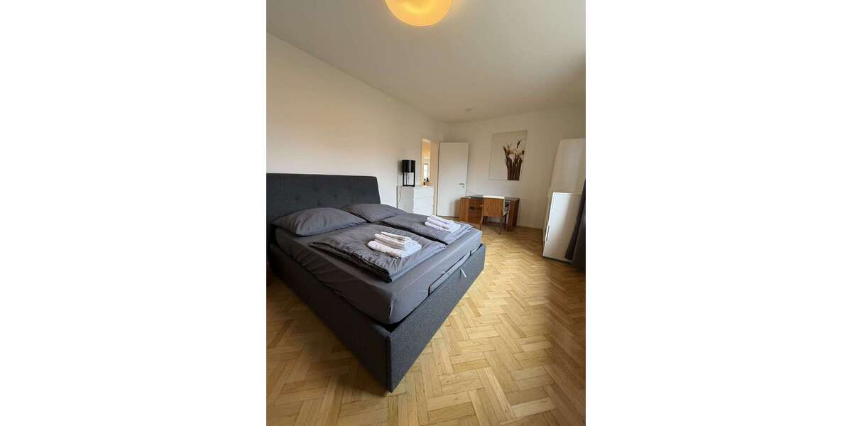 Etagenwohnung Frankfurt am Main Ostend - 3 Zimmer, 80 m&sup2;, 1.399&euro; | Angebot:23584816