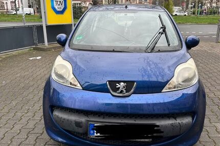 Peugeot 107 116.000 km 1.299 &euro; Frankfurt am Main 60314