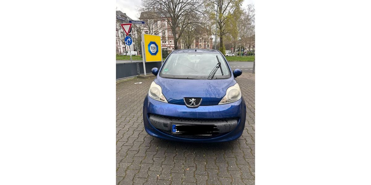 Peugeot 107 116.000 km 1.299 &euro; Frankfurt am Main 60314