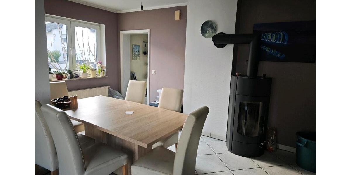 Einfamilienhaus Florstadt - 7 Zimmer, 162 m&sup2;, 649.000&euro; | Angebot:25865543