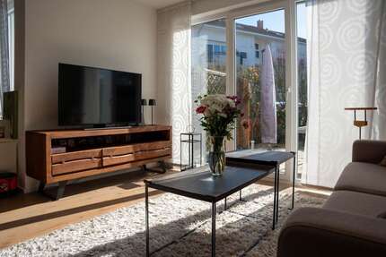 Haus Offenbach am Main Bürgel - 6 Zimmer, 152 m&sup2;, 1.950&euro; | Angebot:25360796