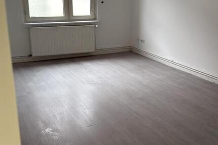 Wohnung Hanau - 3 Zimmer, 75 m&sup2;, 1.000&euro; | Angebot:26416277