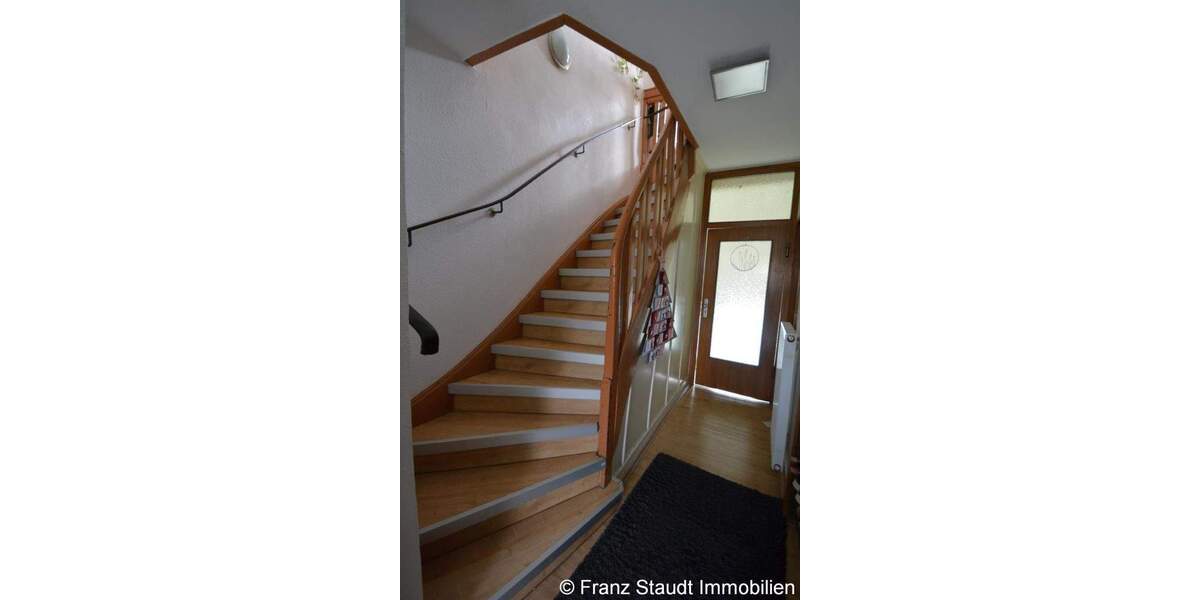 Reihenmittelhaus Aschaffenburg Damm - 5 Zimmer, 100 m&sup2;, 320.000&euro; | Angebot:25725886