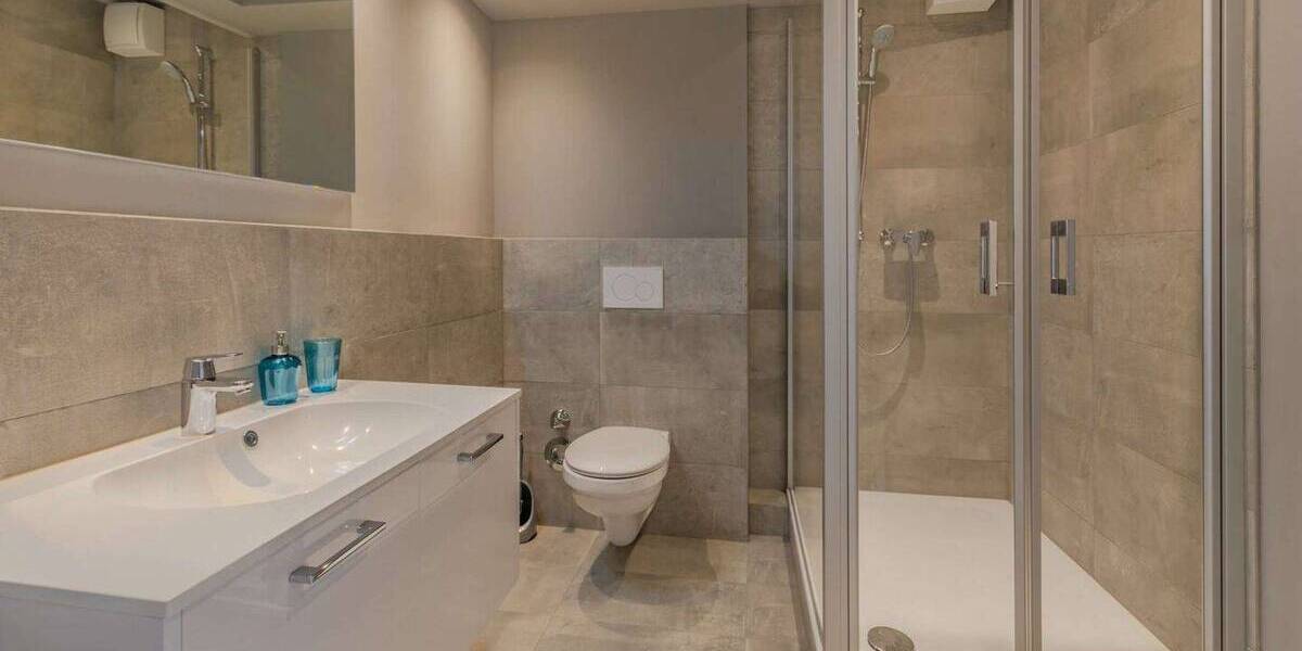 Etagenwohnung Frankfurt am Main Bahnhofsviertel - 2 Zimmer, 55 m&sup2;, 1.580&euro; | Angebot:26154035