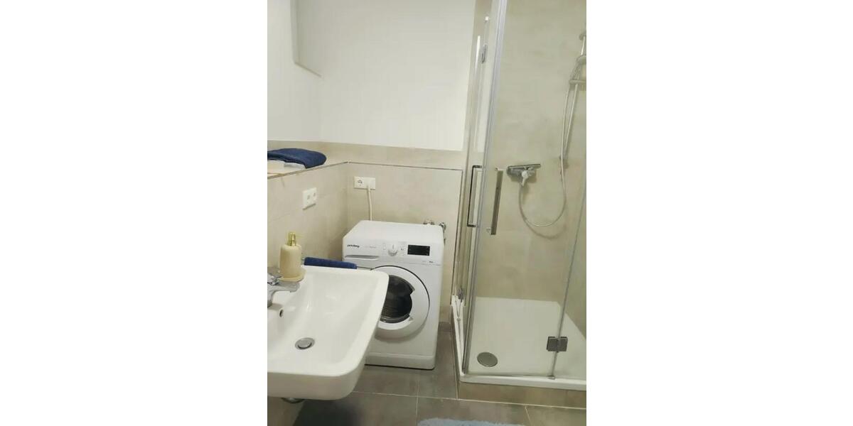 Etagenwohnung Frankfurt am Main Ginnheim - 2 Zimmer, 65 m&sup2;, 1.595&euro; | Angebot:24522870