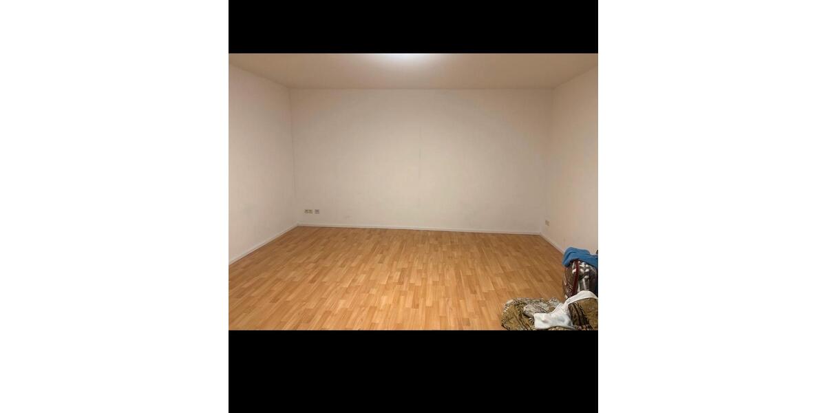 Etagenwohnung Schöneck - 2 Zimmer, 65 m&sup2;, 1.000&euro; | Angebot:25394455