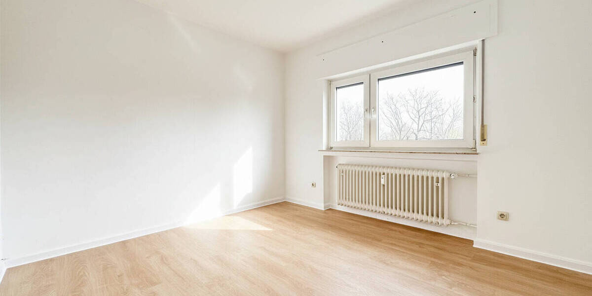 Etagenwohnung Frankfurt am Main Niederursel - 3 Zimmer, 91 m&sup2;, 410.000&euro; | Angebot:25996038