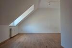 Dachgeschoßwohnung Gelnhausen - 4 Zimmer, 120 m&sup2;, 1.200&euro; | Angebot:26349279