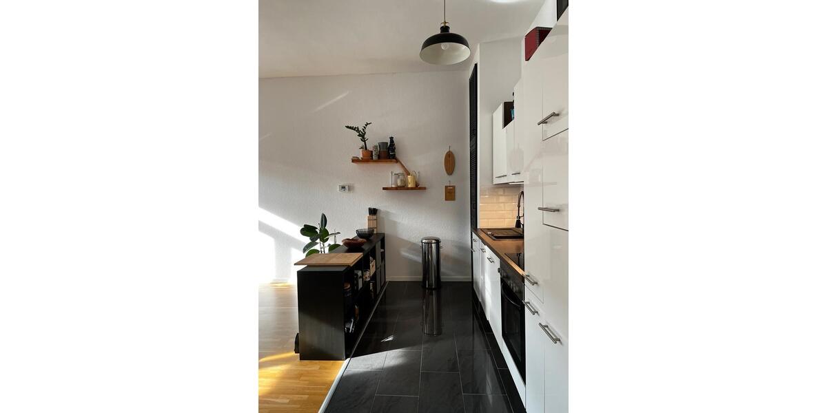 Etagenwohnung Frankfurt am Main Innenstadt - 3 Zimmer, 95 m&sup2;, 2.500&euro; | Angebot:25809532