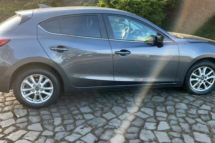 Mazda 3 30.700 km 16.500 &euro; Bad Nauheim 61231