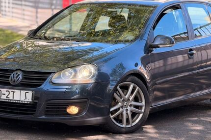 VW Golf 229.500 km 4.500 &euro; Limeshain 63694