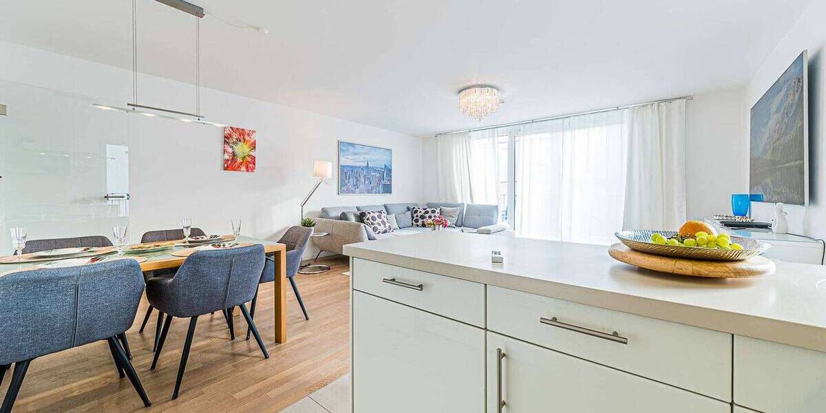 Etagenwohnung Frankfurt am Main Sachsenhausen - 3 Zimmer, 92 m&sup2;, 2.990&euro; | Angebot:26819685