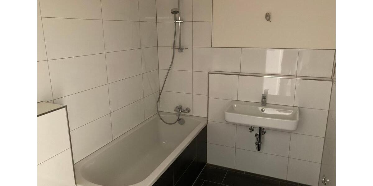 Erdgeschoßwohnung Neu-Isenburg Isenburg - 3 Zimmer, 77 m&sup2;, 1.250&euro; | Angebot:25978628