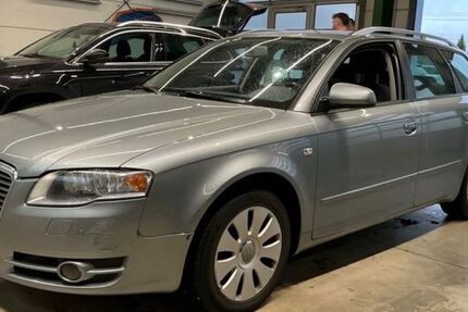 Audi A4 199.811 km 3.600 &euro; FRANKFURT 65933