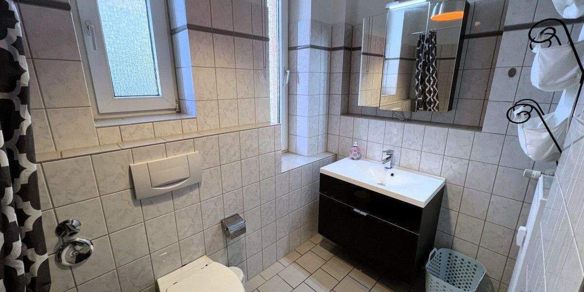 Etagenwohnung Frankfurt am Main Westend-Süd - 3 Zimmer, 92 m&sup2;, 2.400&euro; | Angebot:25744887