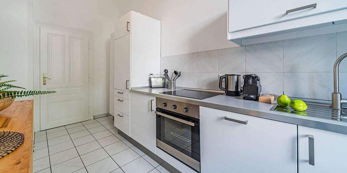Etagenwohnung Frankfurt am Main Westend-Süd - 2 Zimmer, 67 m&sup2;, 2.460&euro; | Angebot:25661927