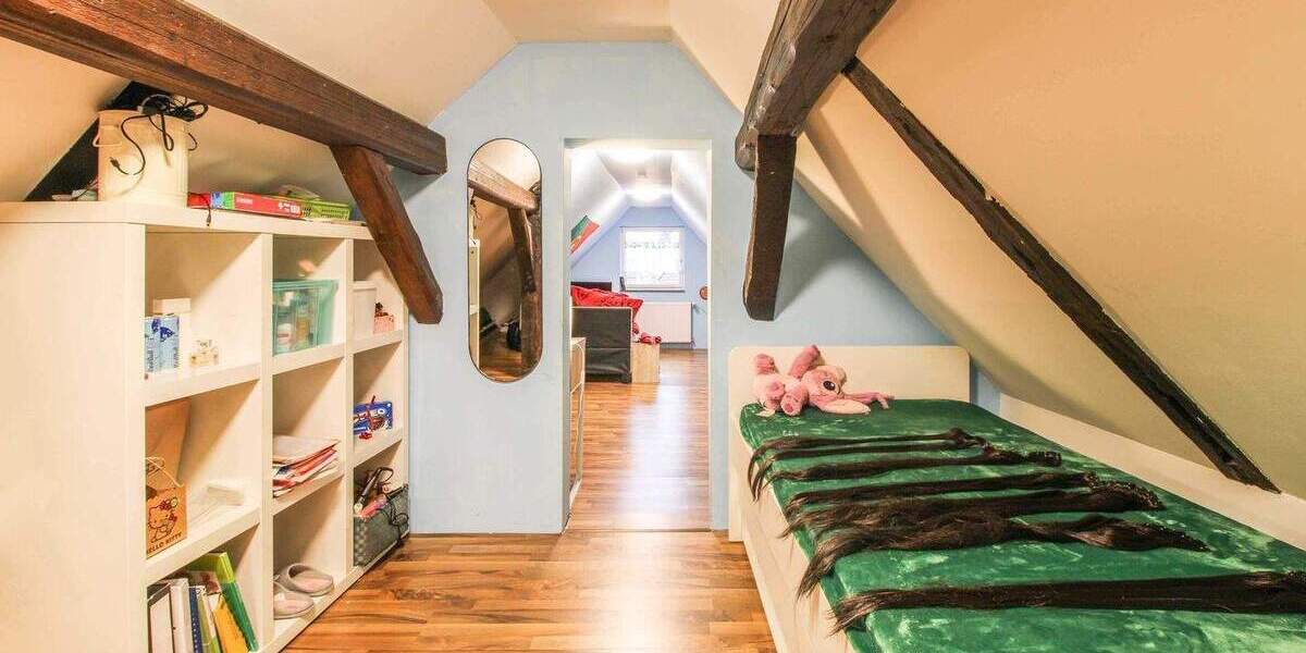 Einfamilienhaus Groß-Umstadt Klein-Umstadt - 8 Zimmer, 180 m&sup2;, 279.000&euro; | Angebot:25881542