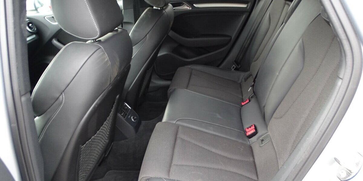 Audi A3 35 2,0l TDI S-Line Paket, Navi, Klimaauto., PDC 123.848 km 14.990 &euro; Rodgau 63110