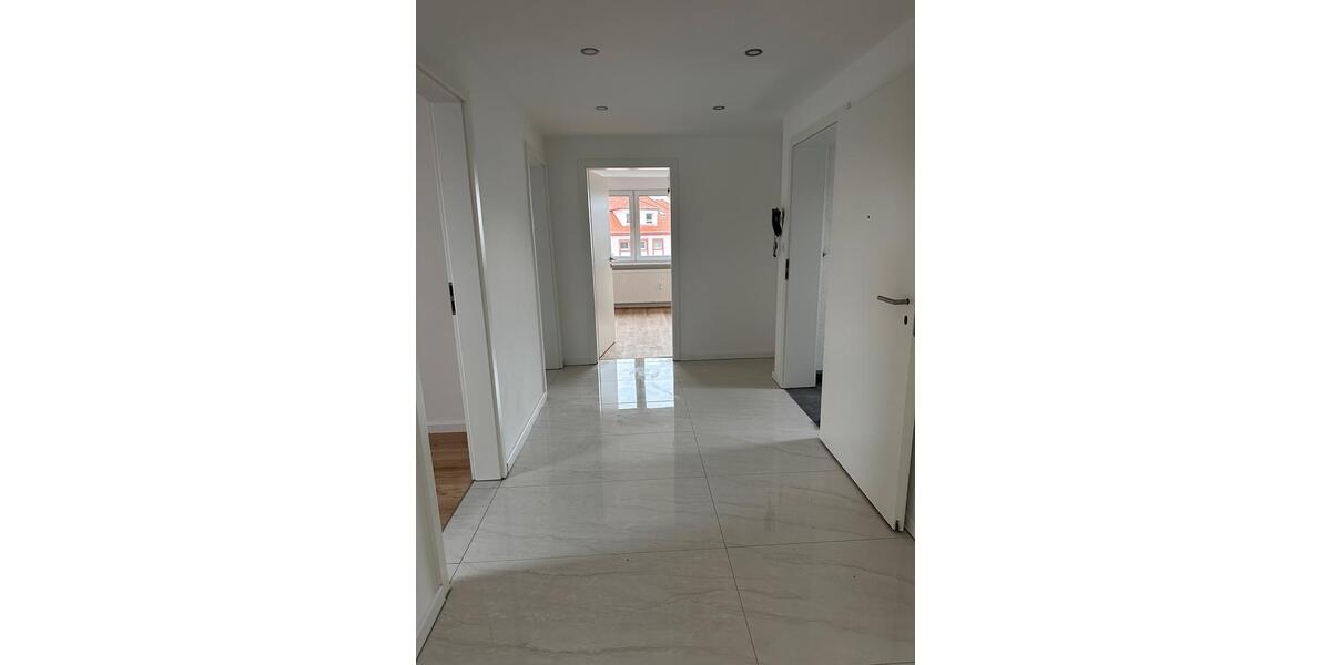 Dachgeschoßwohnung Linsengericht - 3 Zimmer, 75 m&sup2;, 900&euro; | Angebot:25833011