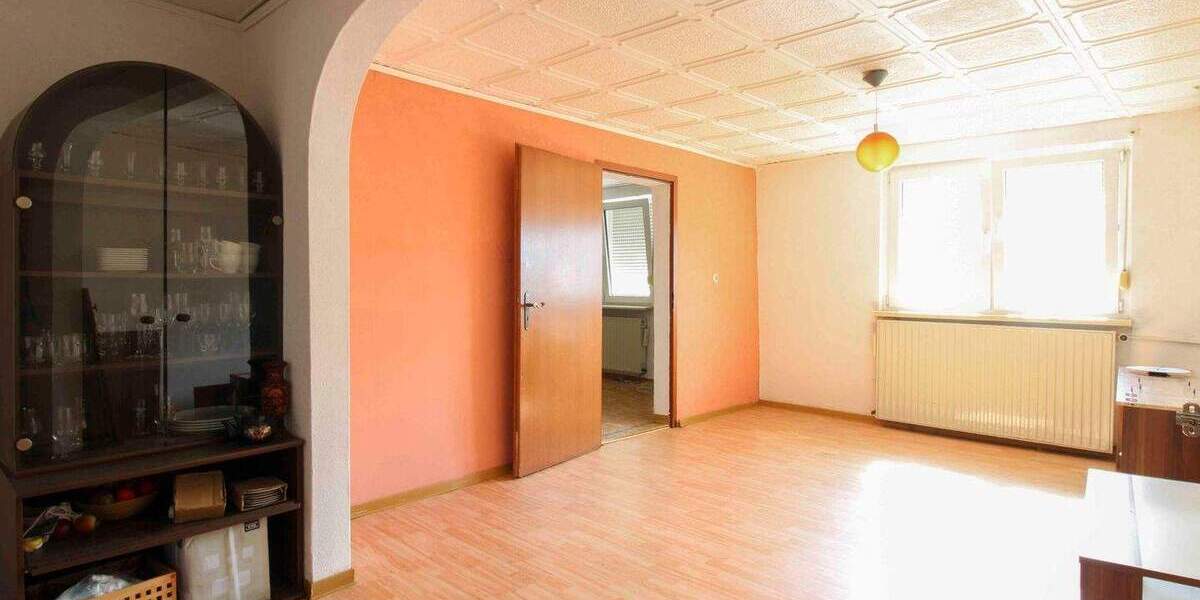 Mehrfamilienhaus, Wohnhaus Büdingen Rinderbügen - 8 Zimmer, 271.000&euro; | Angebot:25718939