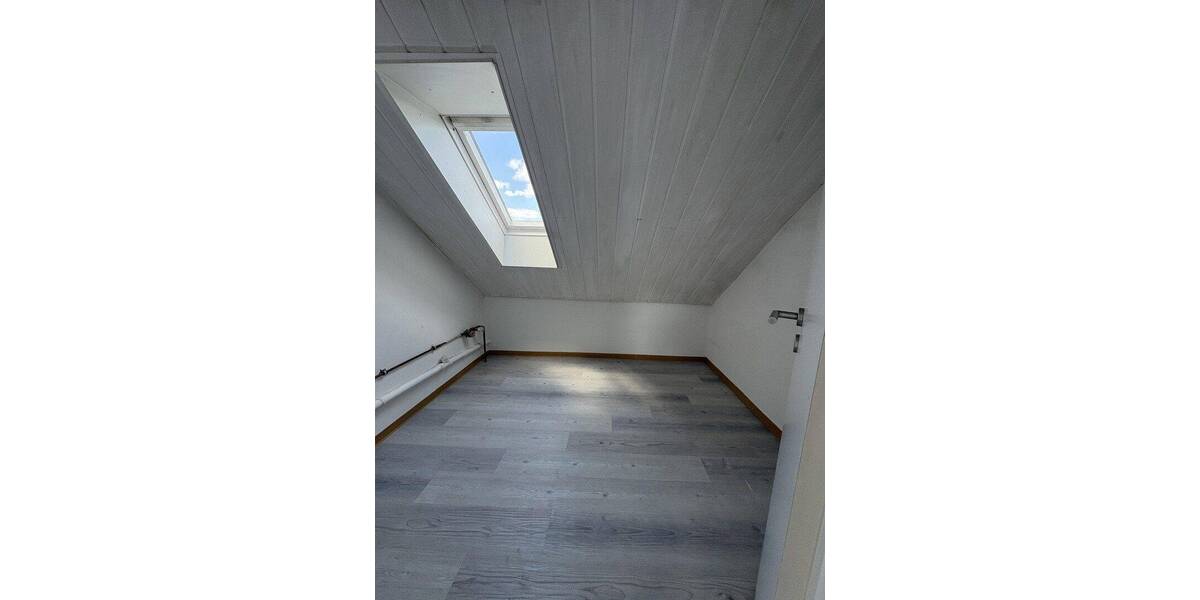 Etagenwohnung Bruchköbel - 4 Zimmer, 79 m&sup2;, 199.000&euro; | Angebot:26866312