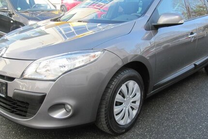 Renault Megane Dynamique+-Klima- AHK + Insp+ 143.547 km 3.945 &euro; Schwalbach/Taunus 65824