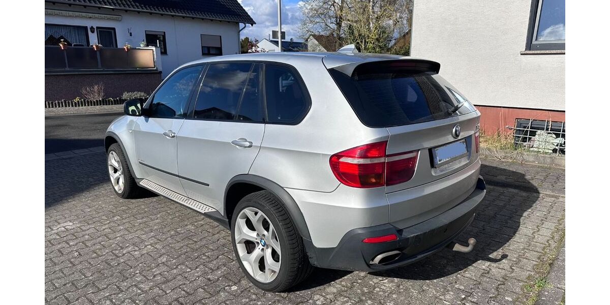 BMW X5 282.000 km 7.700 &euro; Babenhausen 64832
