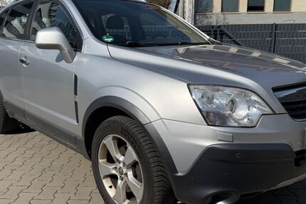Opel Antara 275.692 km 2.900 &euro; Frankfurt am Main / Bergen-Enkheim 60388