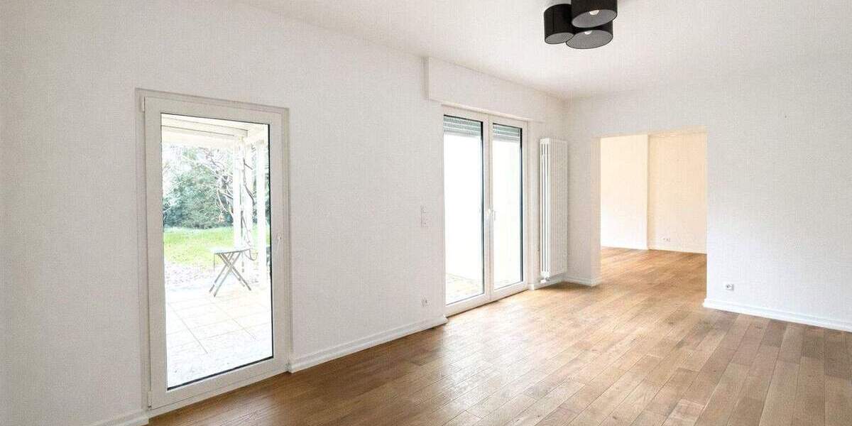 Einfamilienhaus Frankfurt am Main Praunheim - 8 Zimmer, 256 m&sup2;, 1.290.000&euro; | Angebot:25796118
