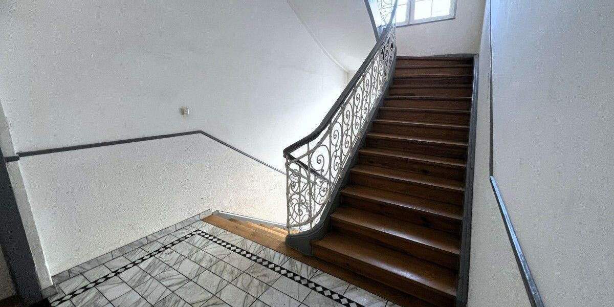 Etagenwohnung Frankfurt am Main Westend-Süd - 3 Zimmer, 92 m&sup2;, 2.400&euro; | Angebot:25744887