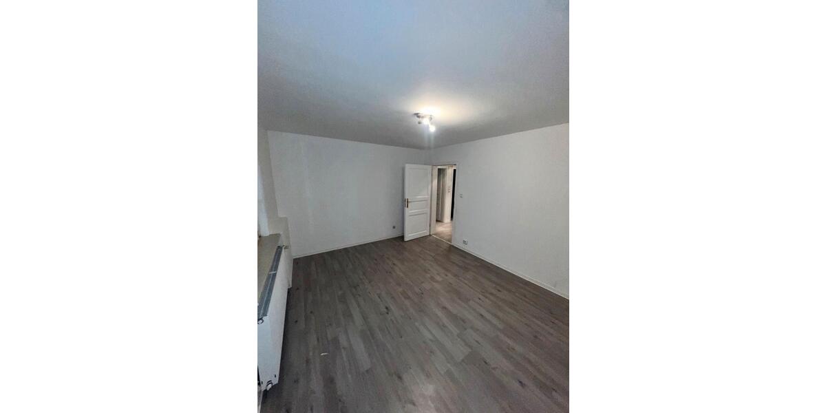 Etagenwohnung Karben - 4 Zimmer, 150 m&sup2;, 1.500&euro; | Angebot:25343839