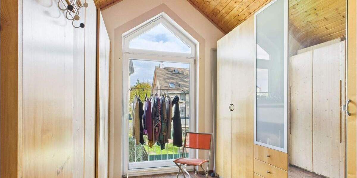 Einfamilienhaus Kahl am Main - 7 Zimmer, 270 m&sup2;, 818.000&euro; | Angebot:25705911