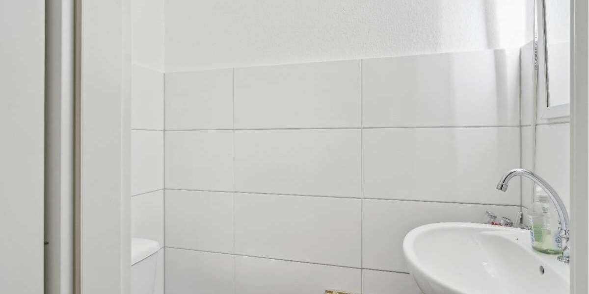 Komfortables Wohnen am Mainufer: 4-Zimmer-Wohnung mit Balkon und Tiefgarage - Etagenwohnung Offenbach am Main | Angebot:25022510