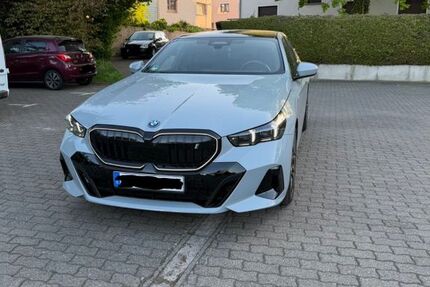 BMW i5 24.000 km 51.900 &euro; Rodgau 63110