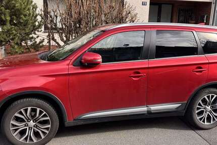 Mitsubishi Outlander 65.000 km 16.790 &euro; Frankfurt 60437