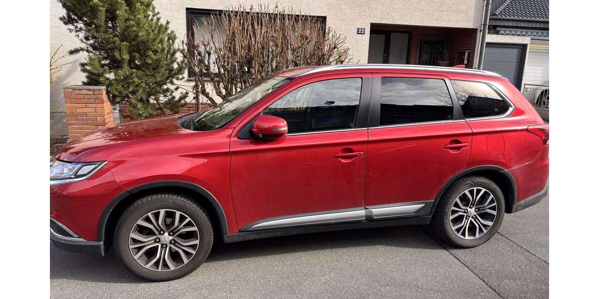 Mitsubishi Outlander 65.000 km 16.790 &euro; Frankfurt 60437