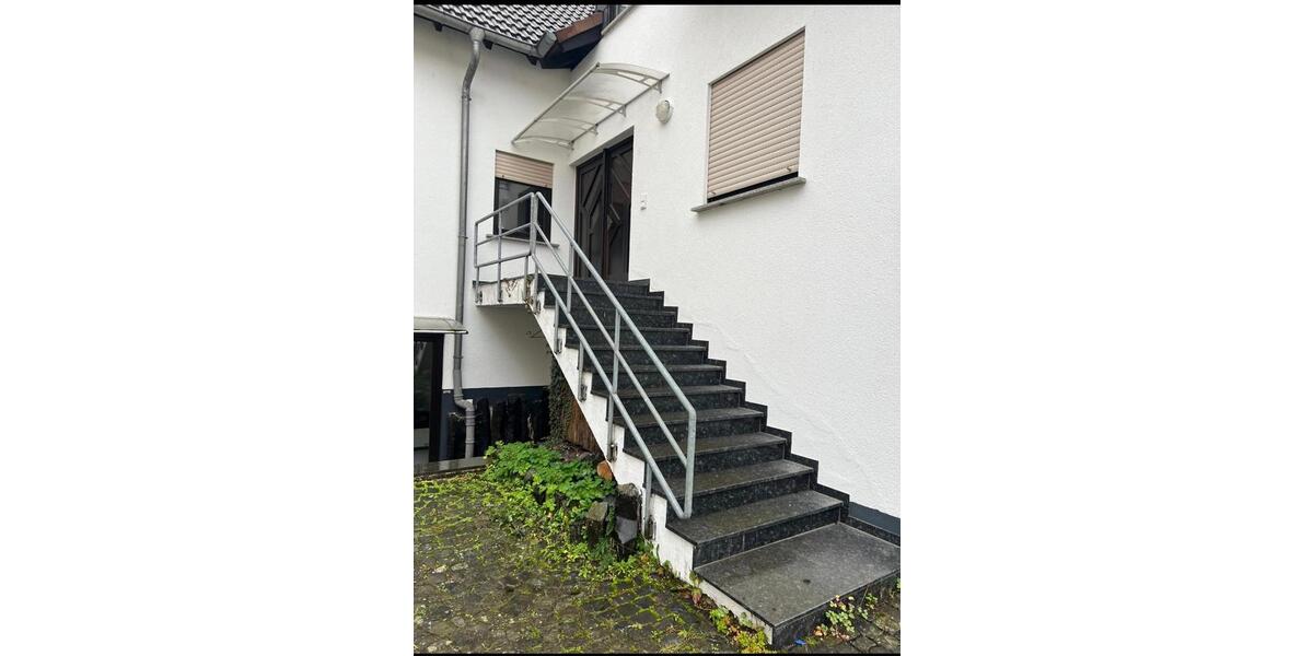 Etagenwohnung Ranstadt - 3 Zimmer, 89 m&sup2;, 890&euro; | Angebot:25881427