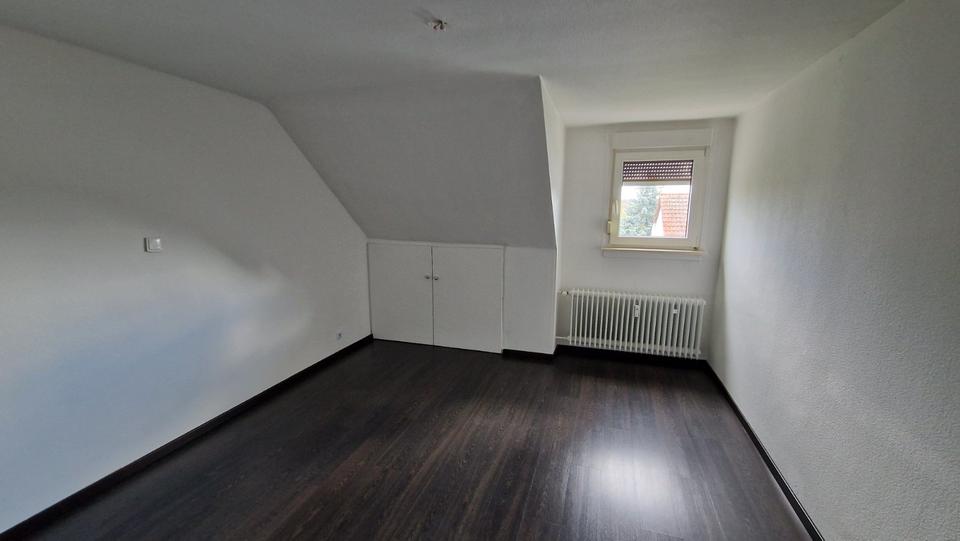 Dachgeschoßwohnung Rodgau - 3 Zimmer, 66 m&sup2;, 899&euro; | Angebot:25309221