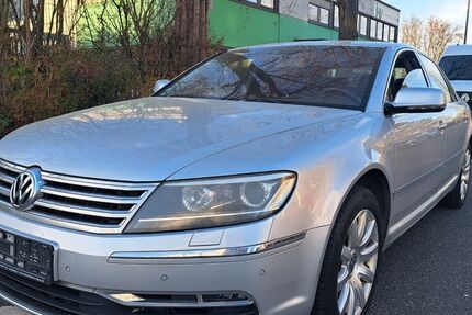 VW Phaeton 304.444 km 6.800 &euro; Frankfurt 60437