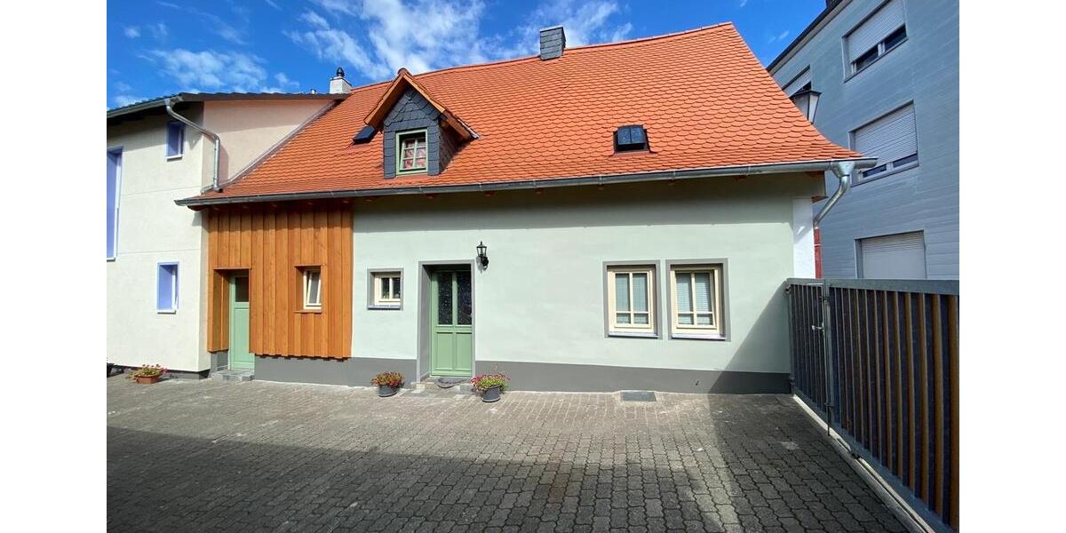 Einfamilienhaus Hanau Großauheim - 11 Zimmer, 204 m&sup2;, 595.000&euro; | Angebot:26596274
