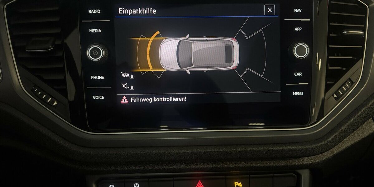 VW T-Roc 1.5 TSI Cabrio R-Line/Black Style *18´´* 53.600 km 22.950 &euro; Dreieich 63303